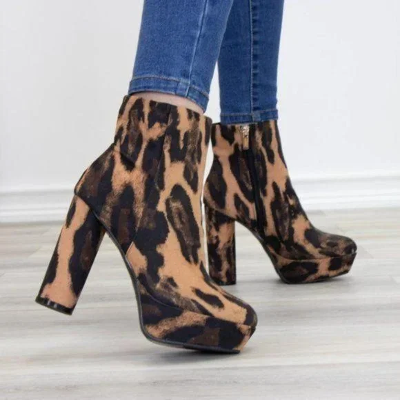 Leopard animal print platform ankle booties - Picture 11 of 11